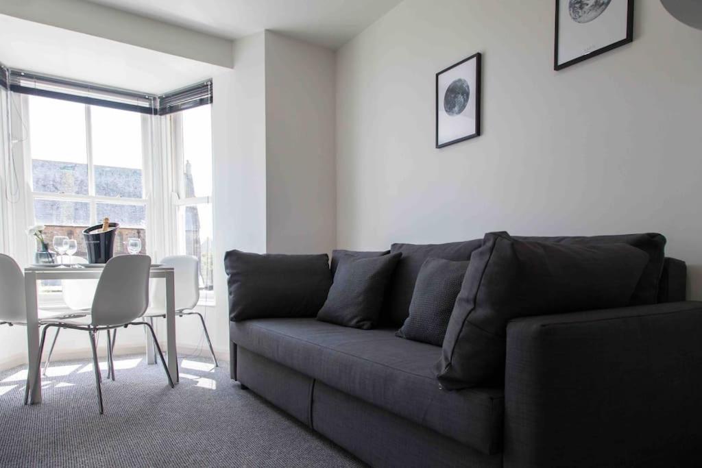 Stunning 2 Bed Apartment With Sea Views, เพนแซนซ์ ภายนอก รูปภาพ
