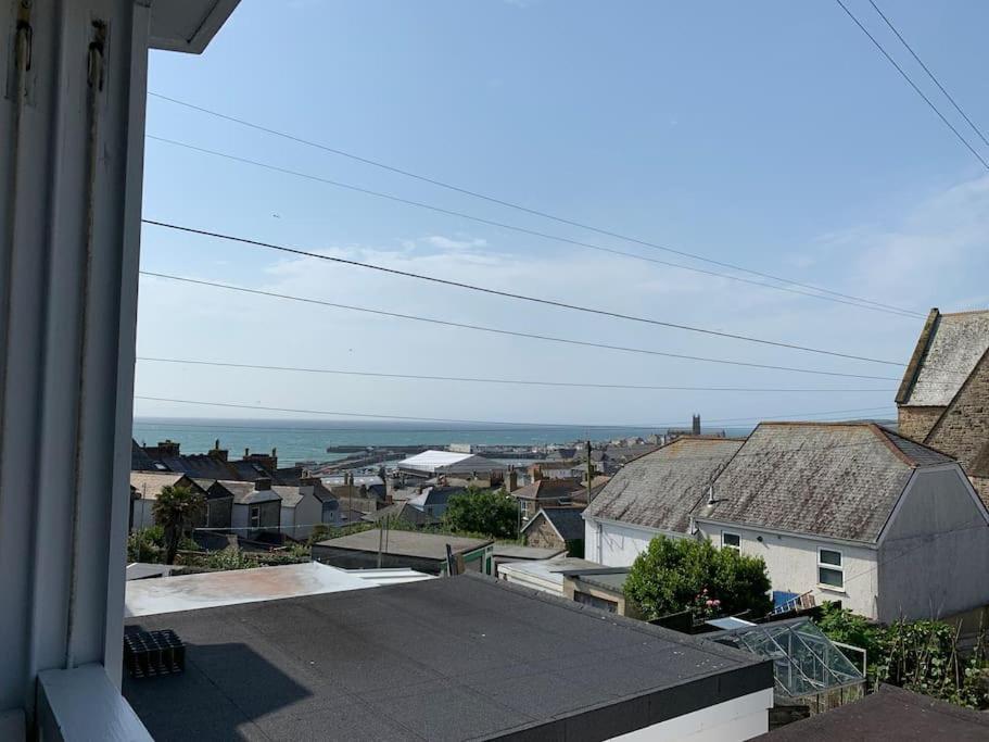 Stunning 2 Bed Apartment With Sea Views, เพนแซนซ์ ภายนอก รูปภาพ